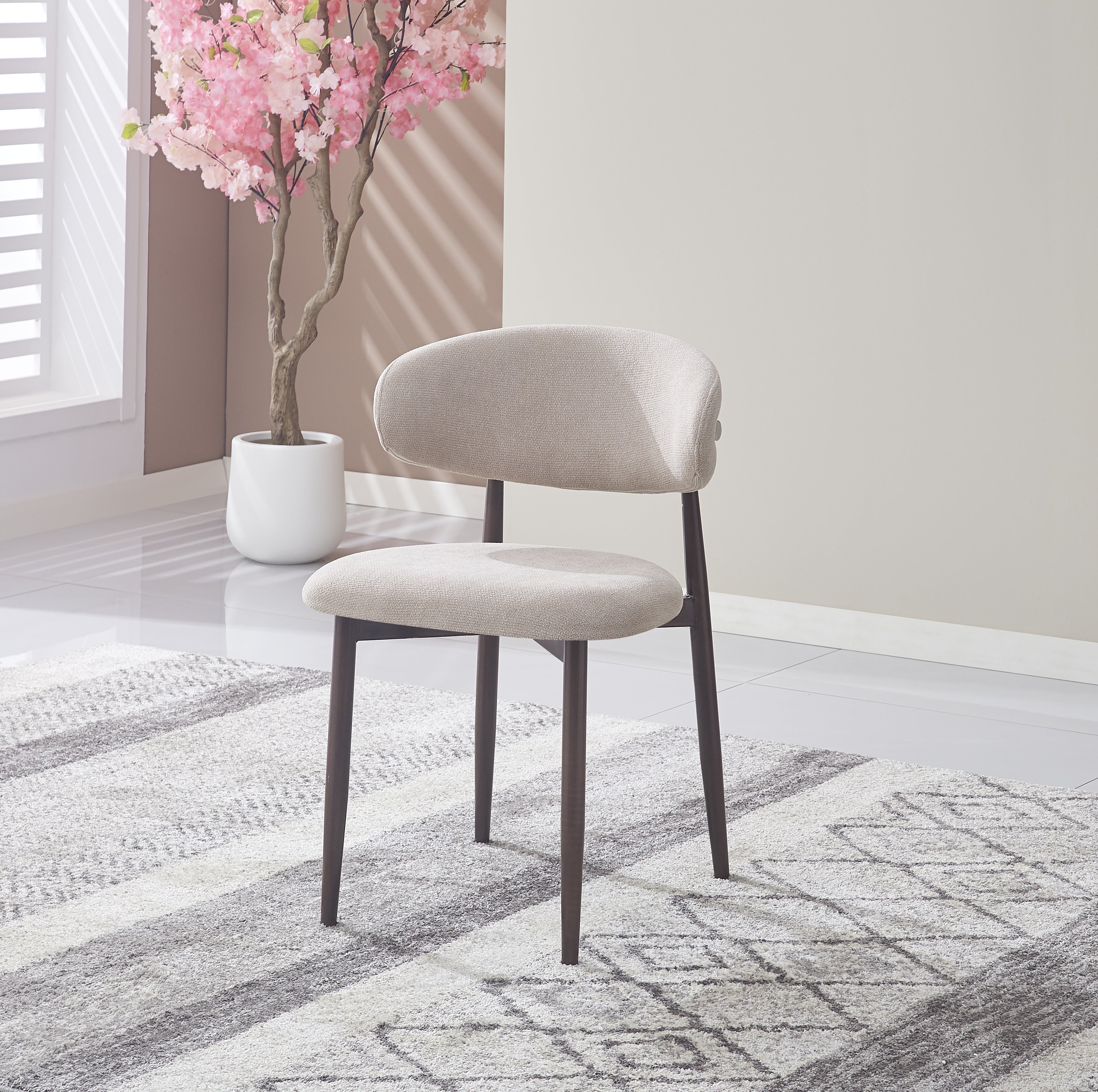 Chaise Lucile – Tissu chenille - Pied noyer