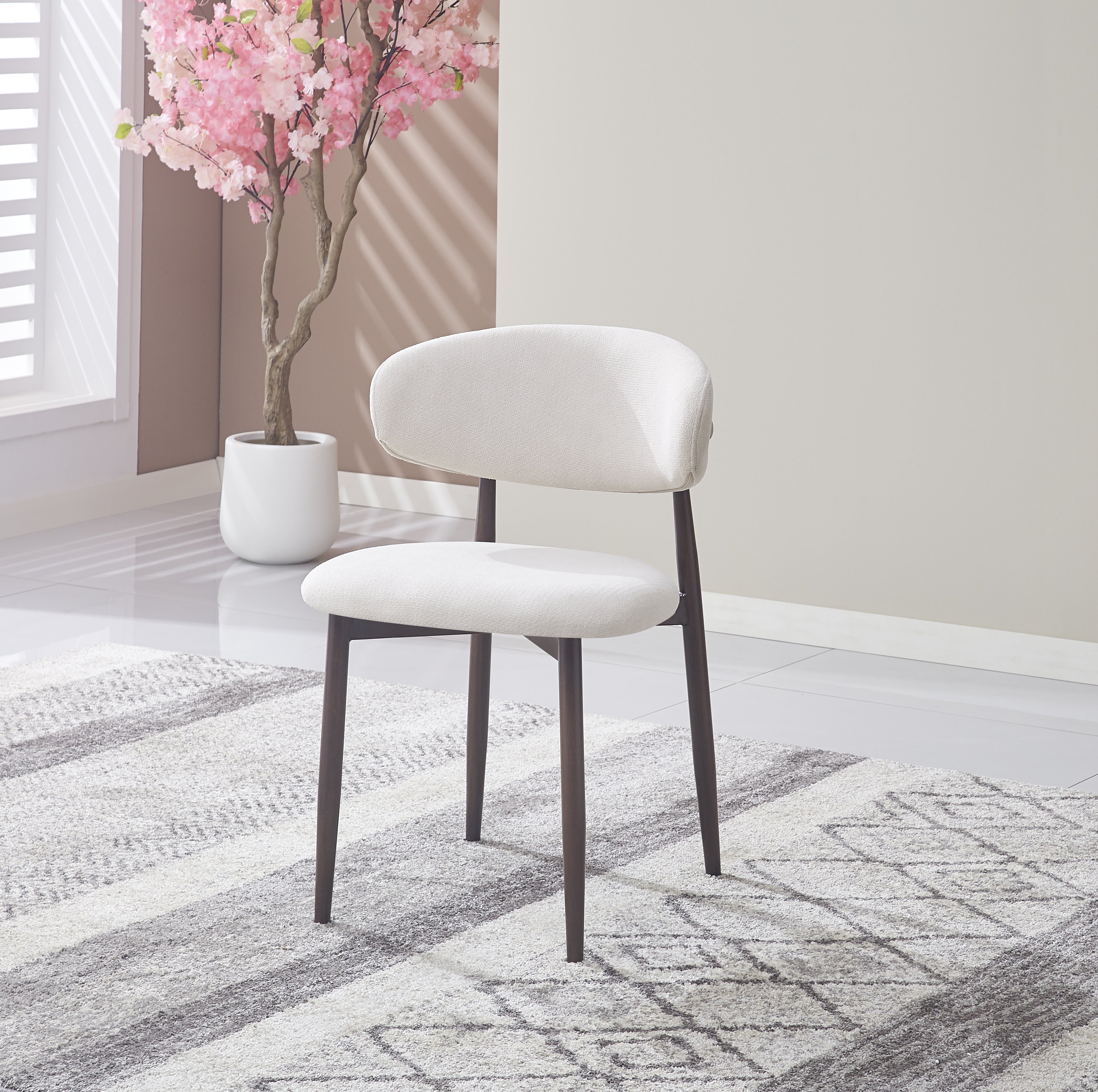 Chaise Lucile – Tissu chenille - Pied noyer